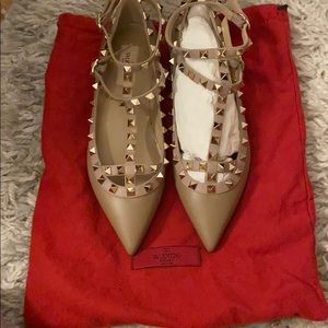 Valentino nude matte ballet flat